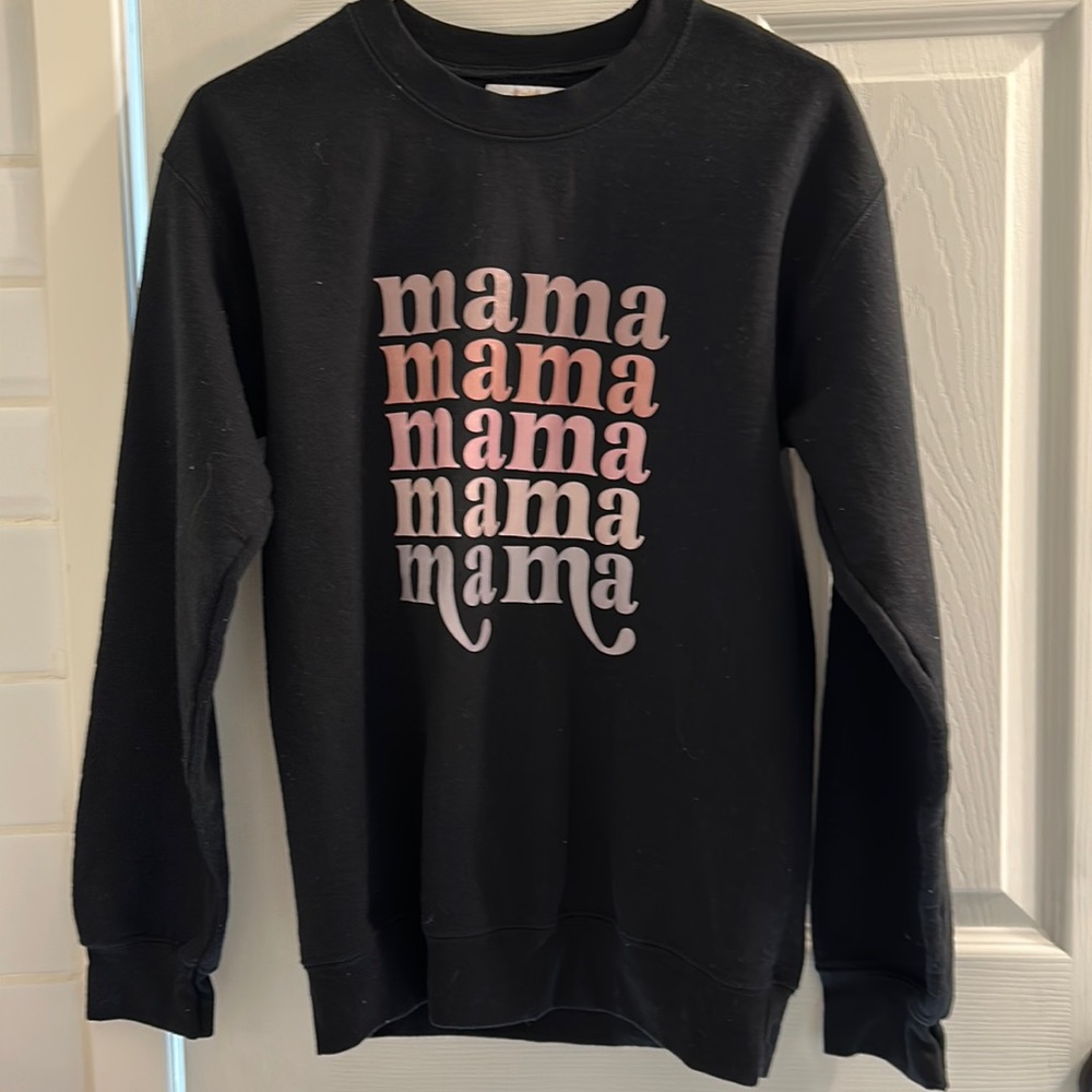 Black sweatshirt